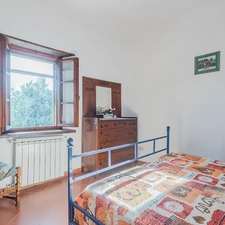 Chianti - Lovely With Parking & Garden!